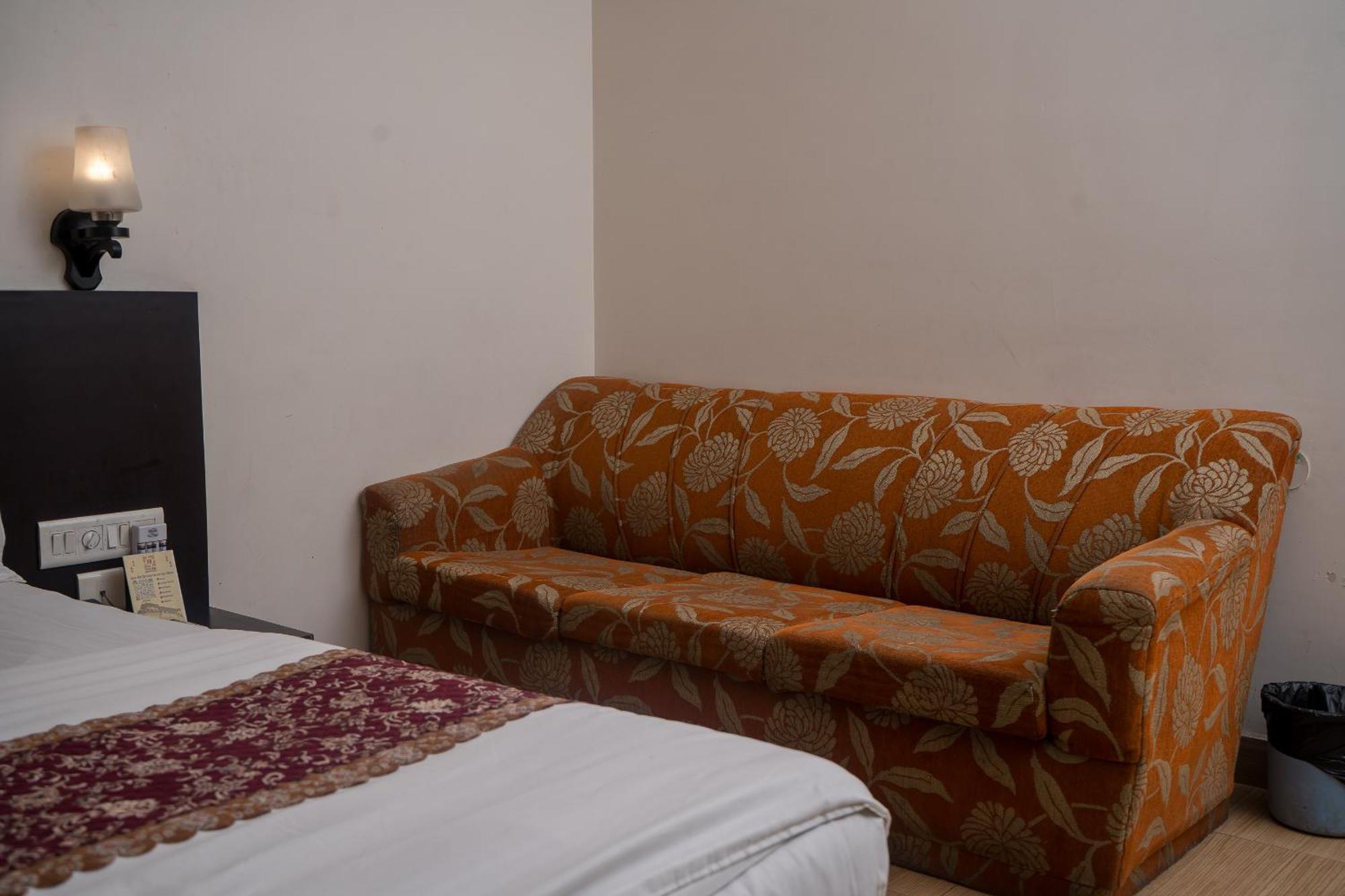 Hotel Ruby Jaipur Ngoại thất bức ảnh